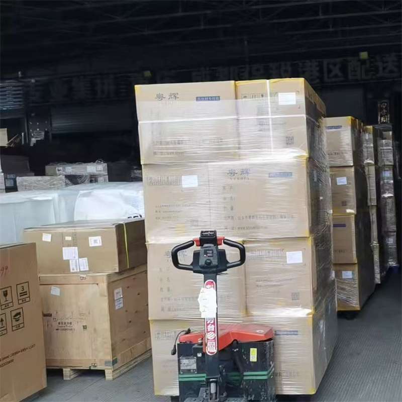 紫云县汉源县进仓物流：多元专线直达的运输奥秘